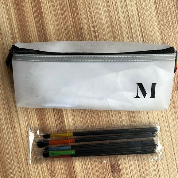 Morphe Made With Pride Brush Set & Belt Bag - Picture 2 of 10